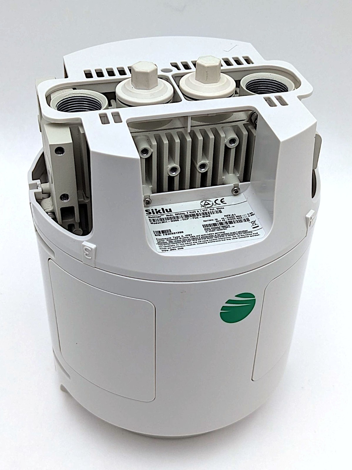 Siklu MultiHaul TG 60GHz 360 Node 3800Mbps 2 RJ-45 SFP PoE MH-N366-CCP-PoE-MWB