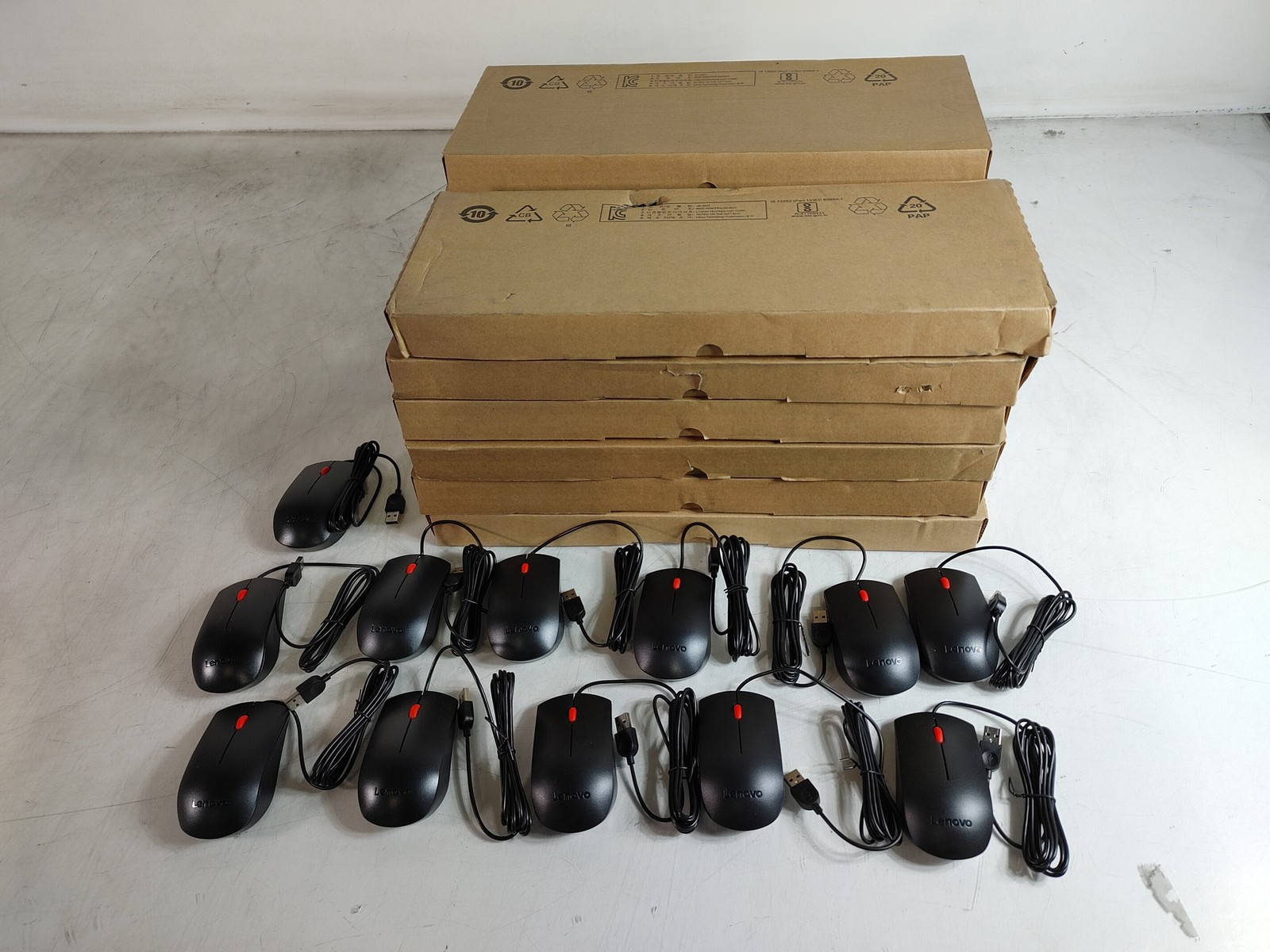 12 Lenovo USB Preferred Pro II 00XH688 Keyboards & USB 00PH133 Mice Bundle