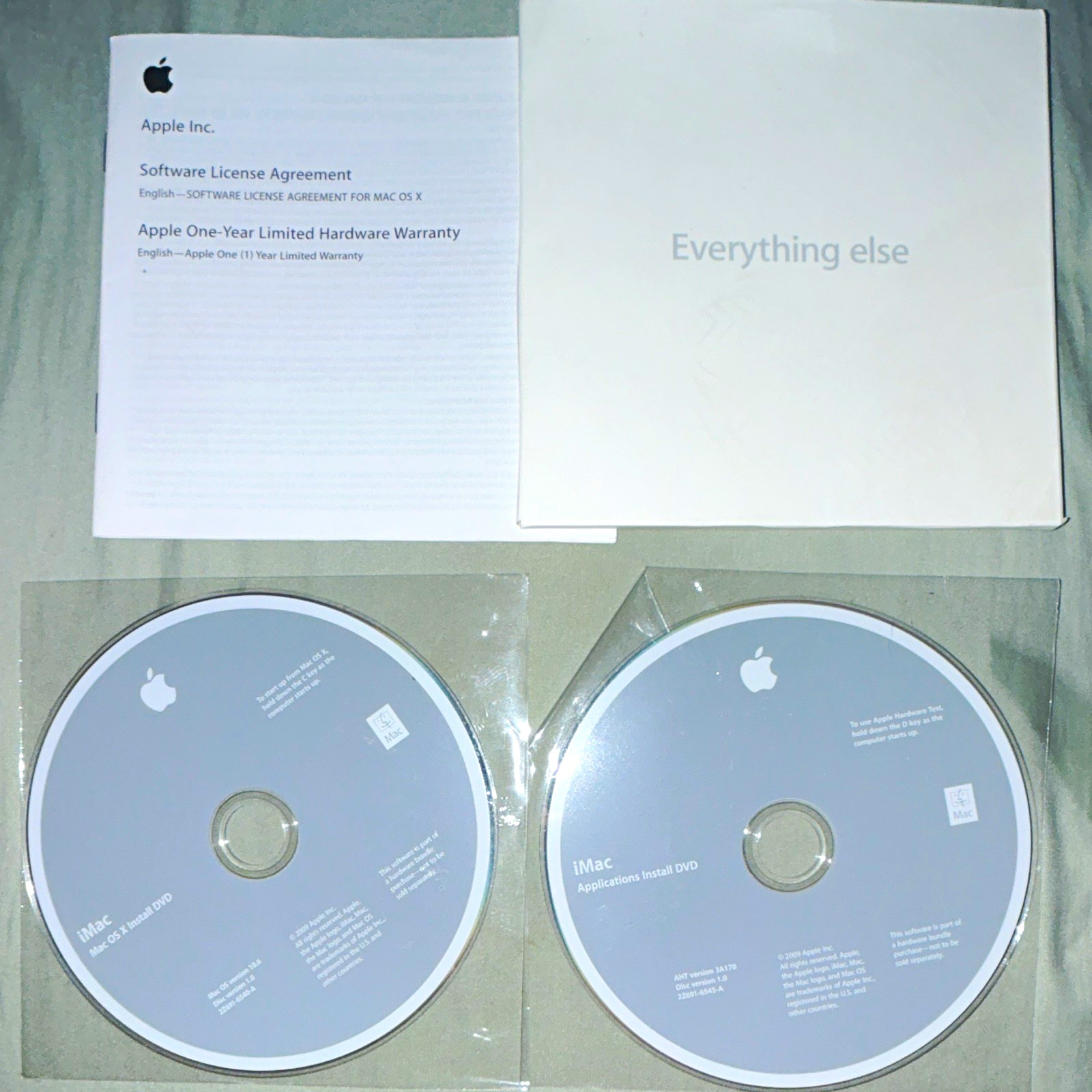 Apple iMac Mac OS X Operating System Install DVD Set MA710 2Z691-6445-A