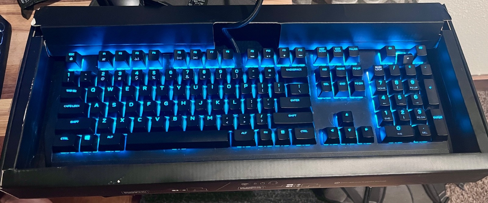 GENUINE Alienware Low Profile RGB Mechanical Gaming Keyboard- x1 BROKEN KEY