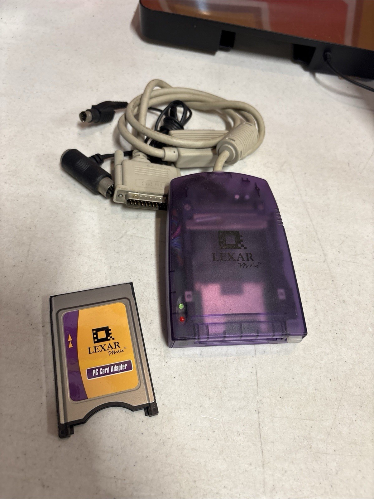Used Lexar Media PCMCIA Card Reader/Writer GS-UFD-20SA-TP (NOT TESTED)