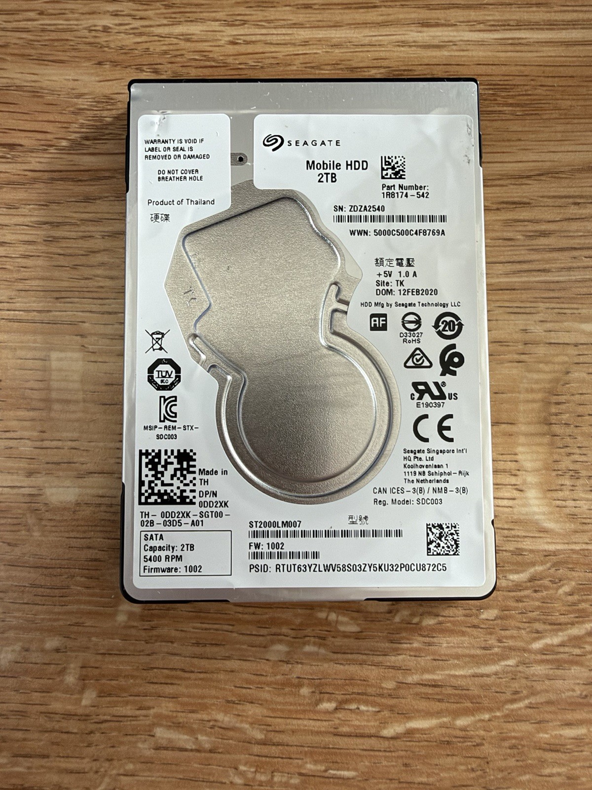 Seagate Mobile HDD ST2000LM007 | 2TB @ 5.4K | SATA 6Gb/s | 2.5" LFF