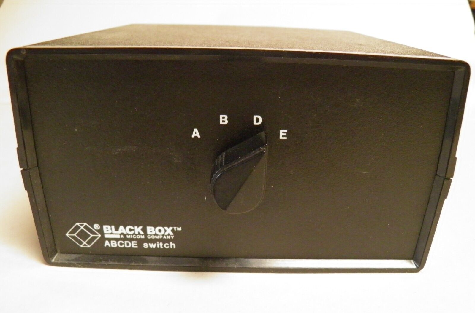 Black Box Corporation \' A B C D E \' Switch _  SW206B- FFFFF