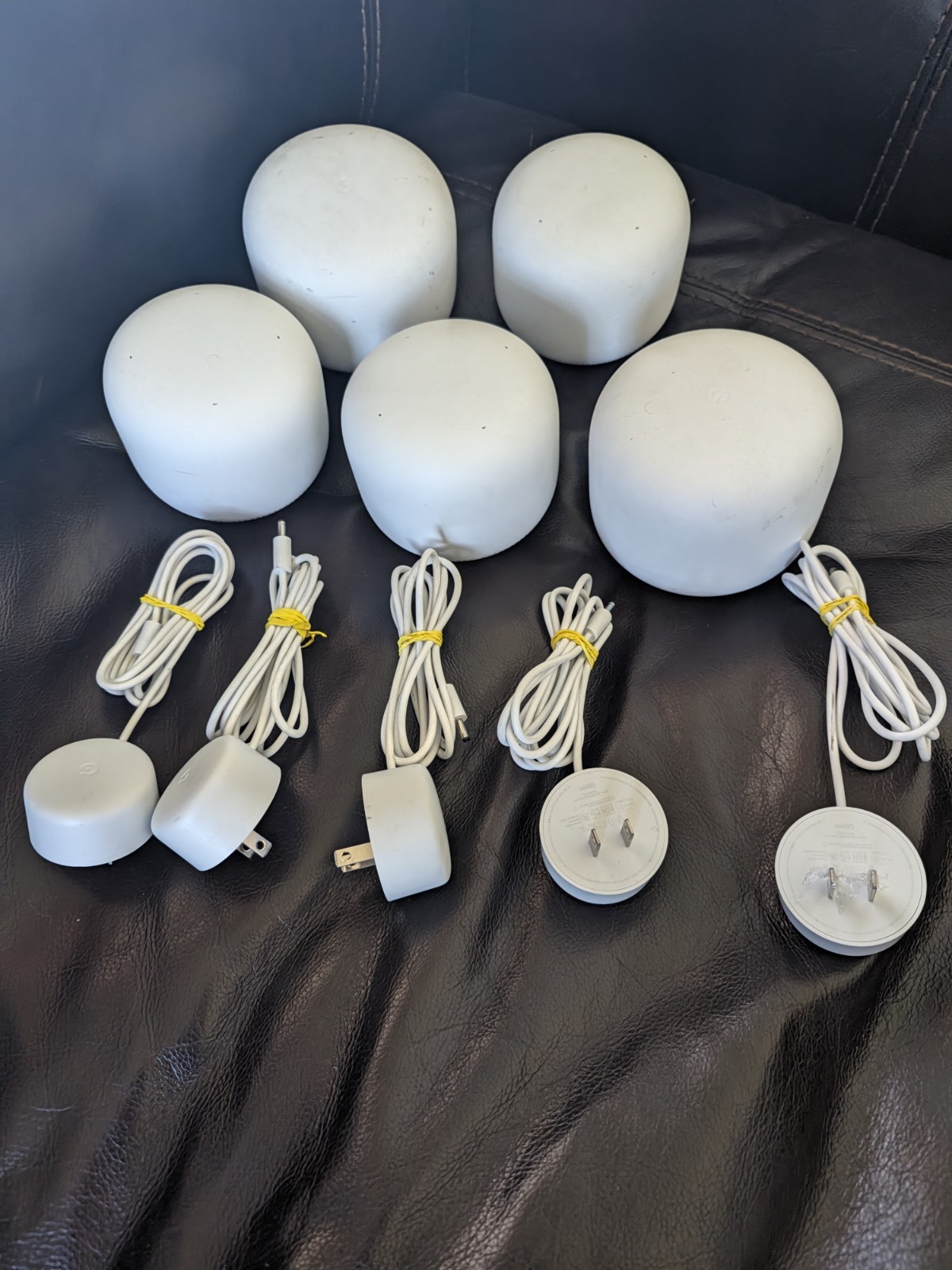 Google Nest Wifi 5 Pack. 3 Routers, 2 Points. AC Cords. 