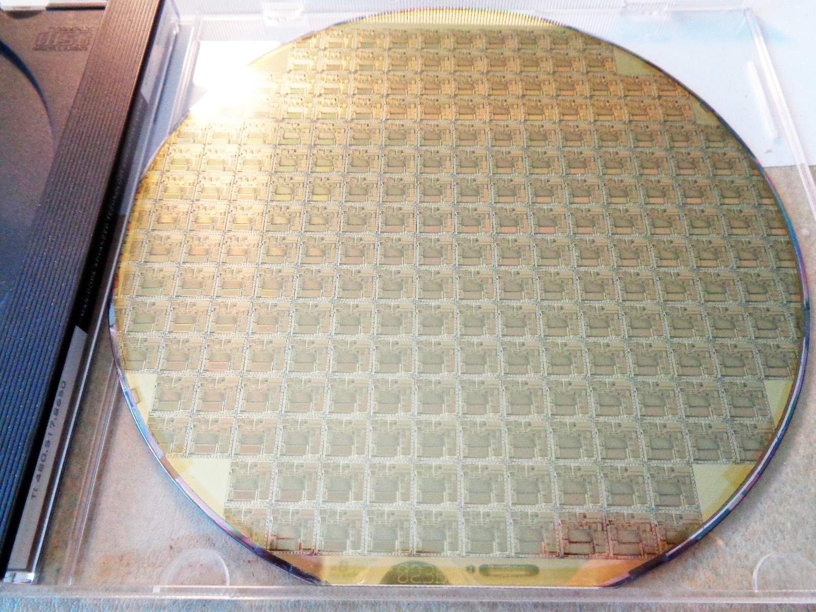 Vintage Zilog 6" Silicon Wafer RARE -MATEC Educational Sample Kit, Original Case