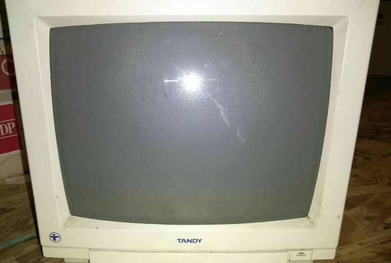 Tandy RGB11 Computer monitor TRS80  PC  - AS IS Fair Condition colour color