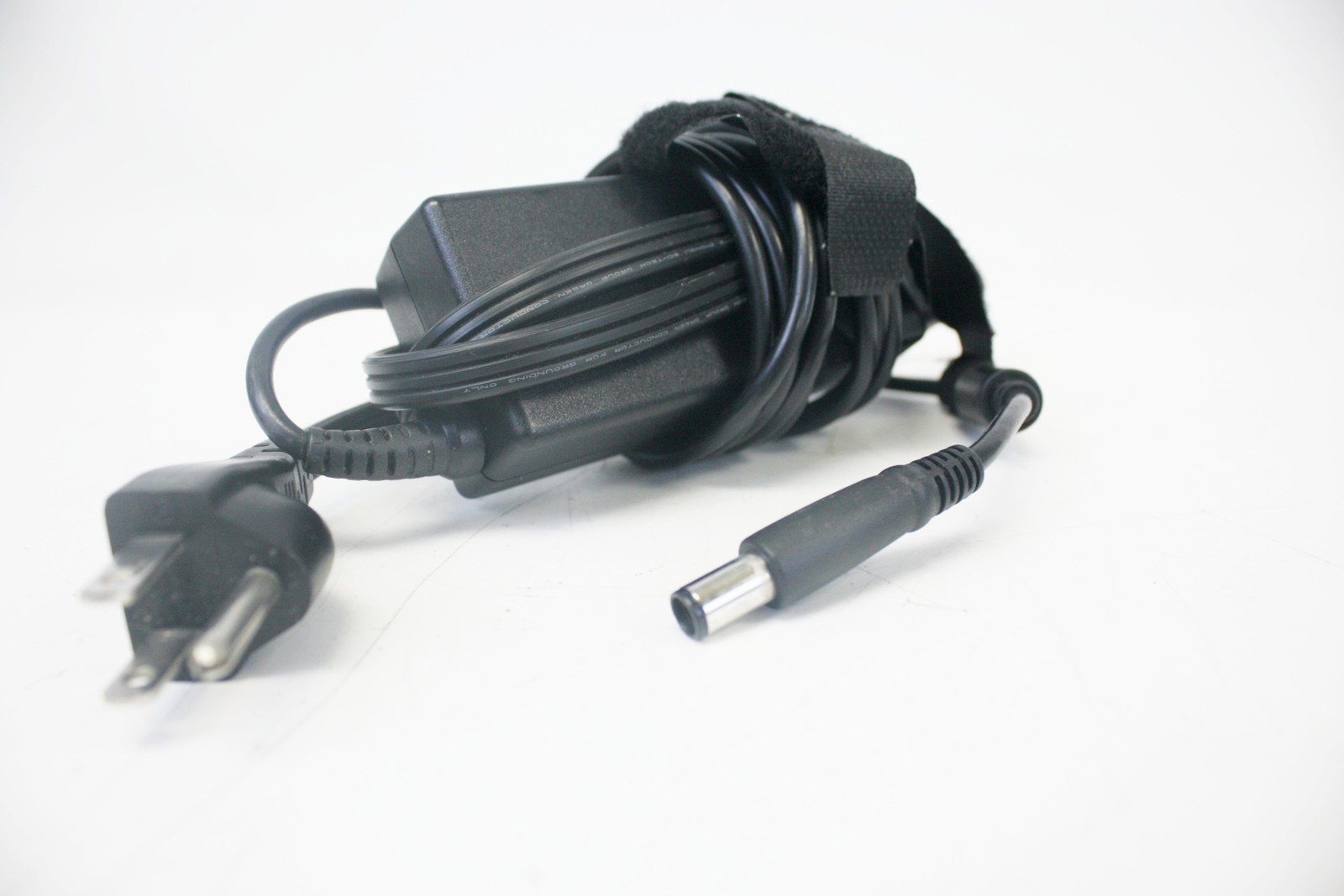 Genuine Dell 65W Laptop Power Adapter LA65NS2-01 BIG BARREL TIP LOT OF 62