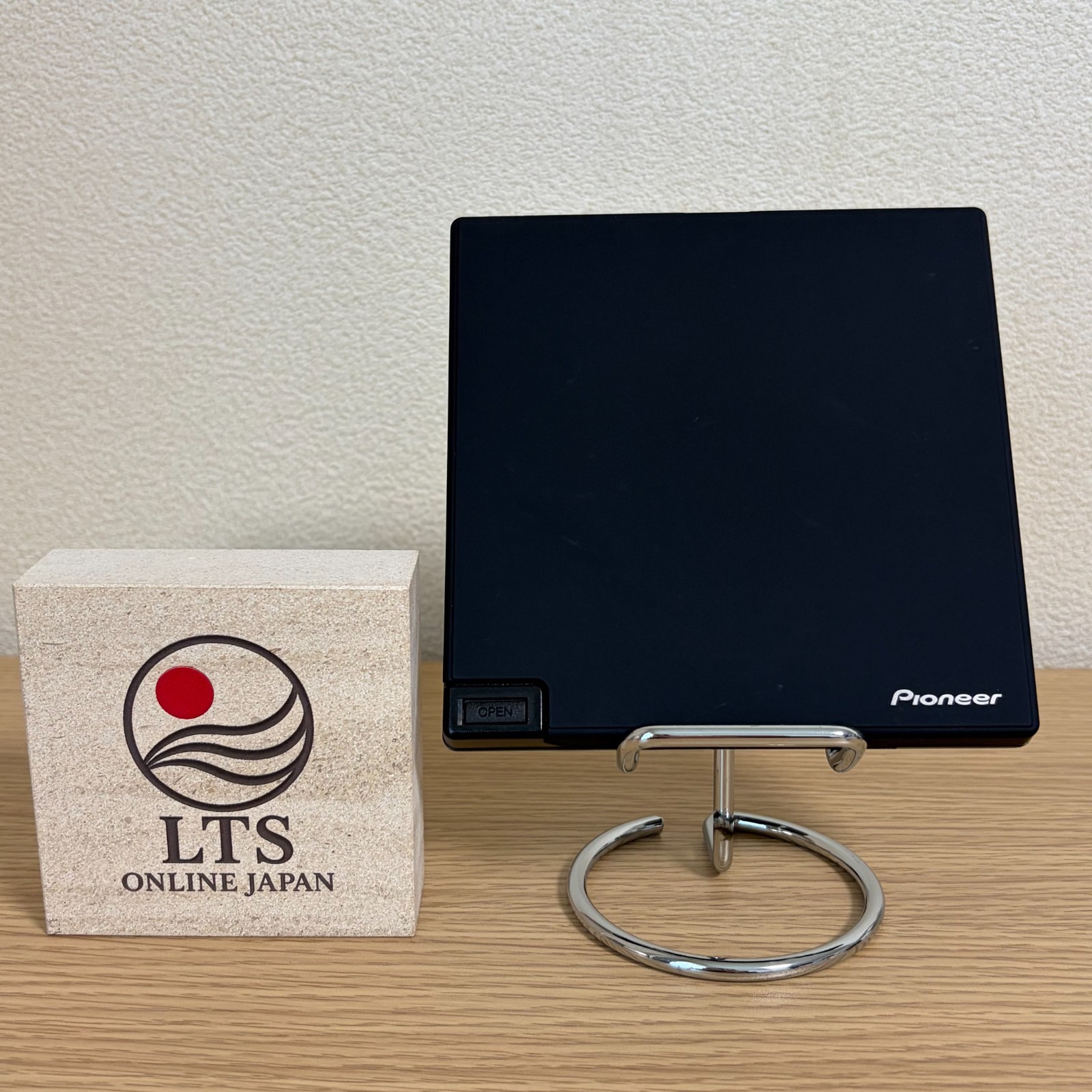 Pioneer BDR-XD08MB-S Portable Blu-ray Writer USB 3.2 Type-C BDXL M-DISC UHD Read