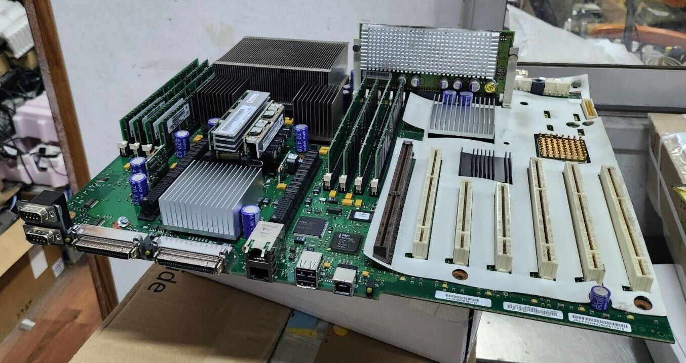 IBM 80P4950 80P4951 System Backplane 1.5GHz 1-Way Power5 520 Server w/2GB, VRM