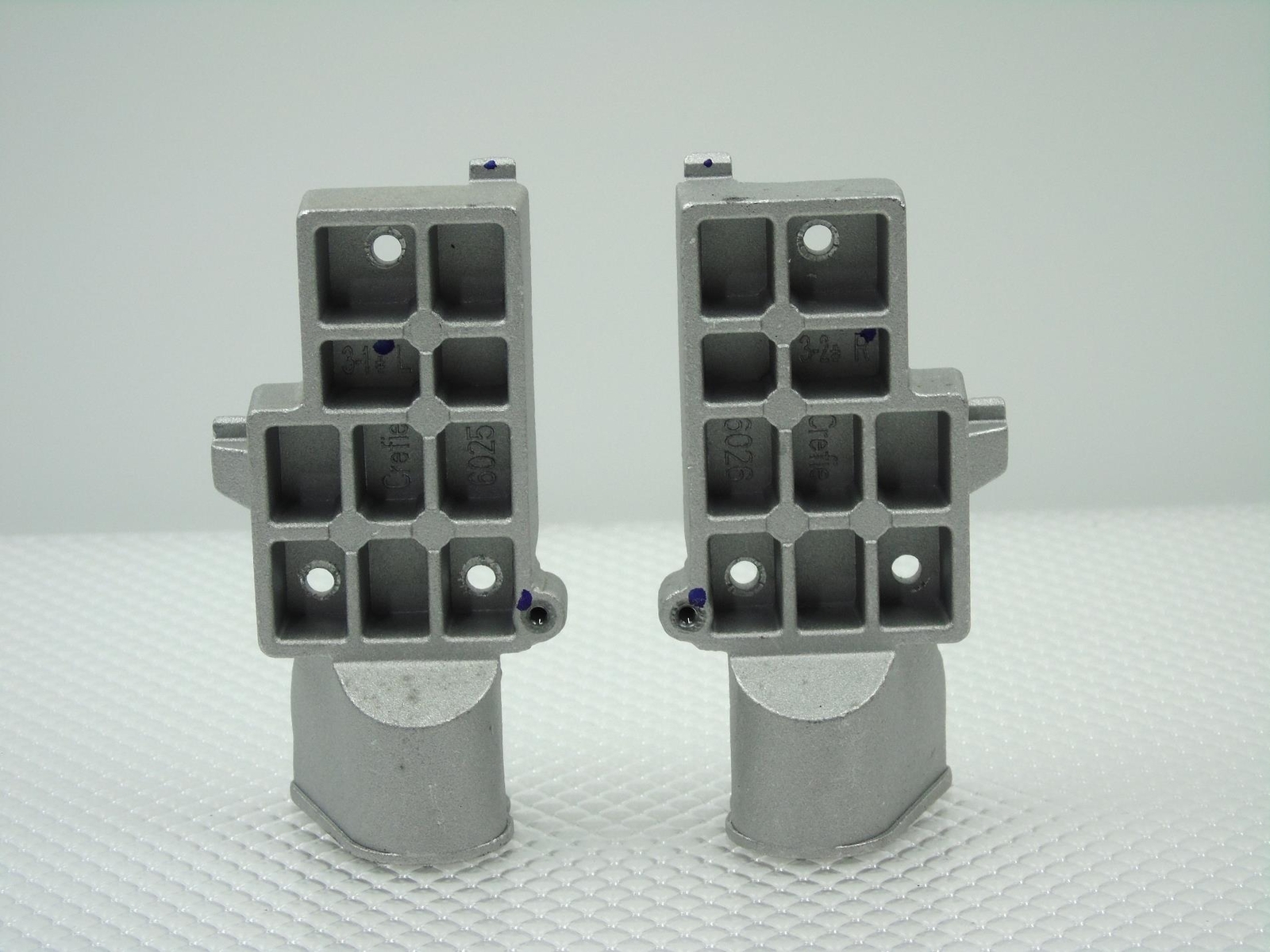 Hicense Roku 65R6E 65" 4K UHD LED Smart TV Leg Stand Mount Bracket (Pair)
