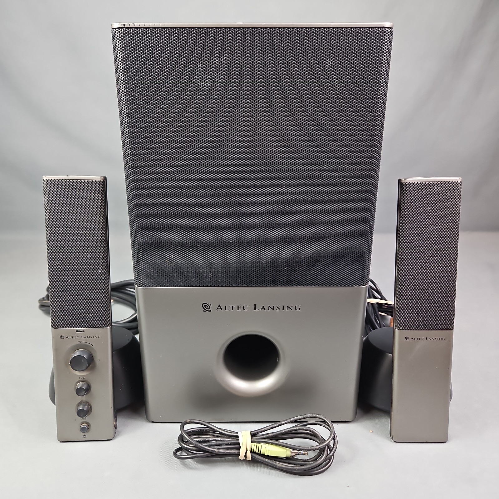 Altec Lansing VS4121 Computer Speakers System 2.1 with Subwoofer Tested Working 