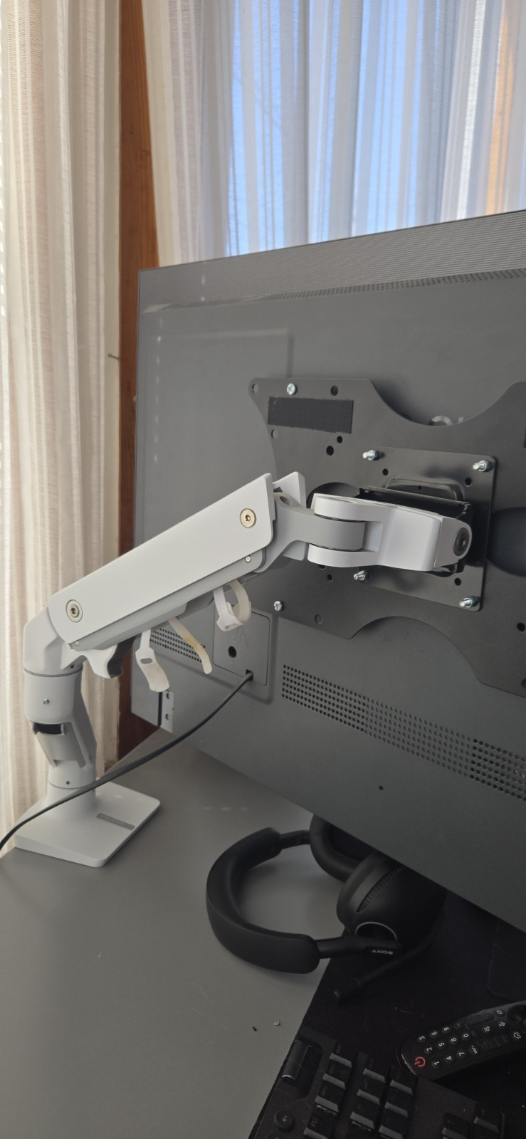 Ergotron HX Premium Heavy Duty Monitor Arm