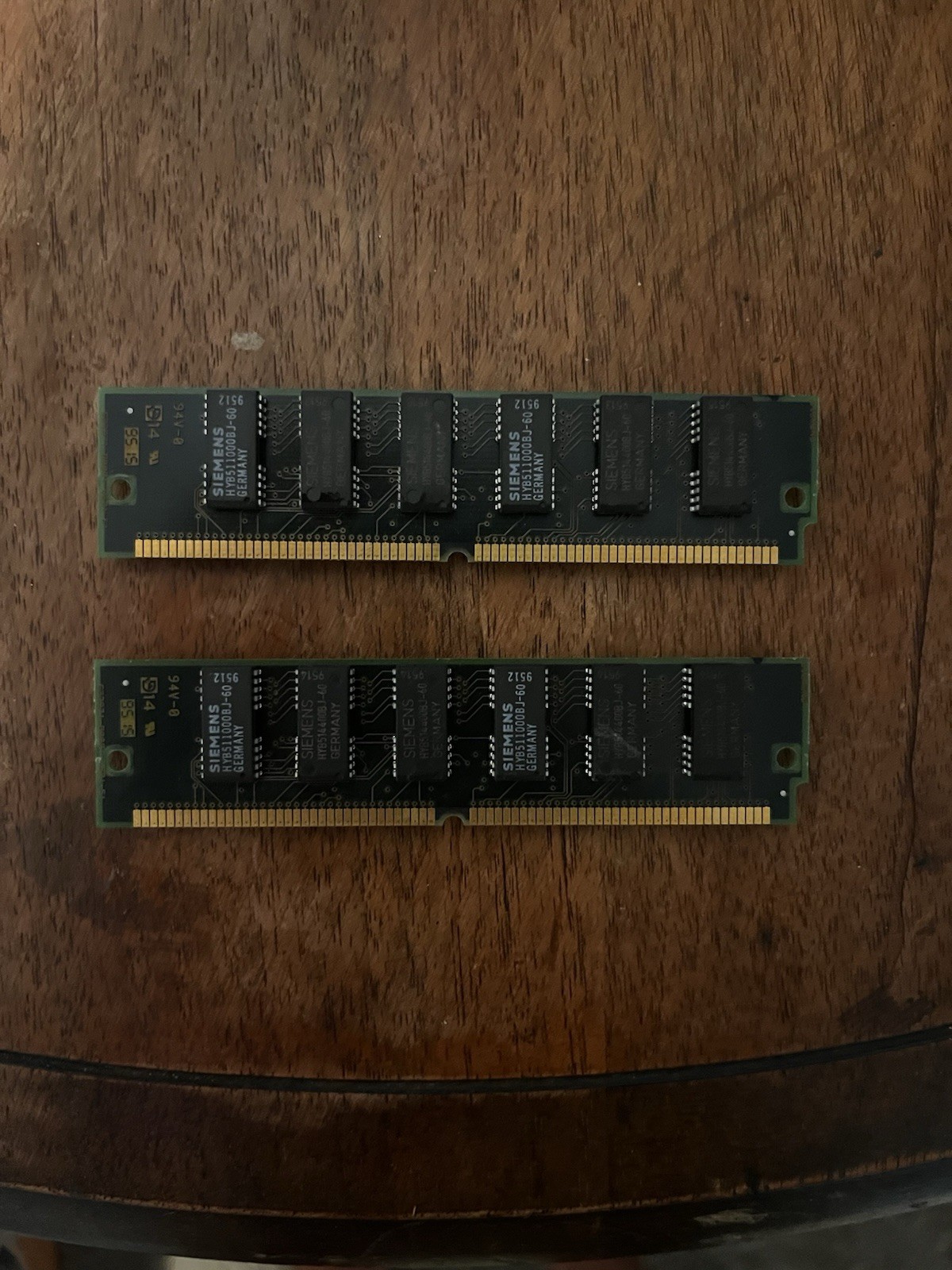 Siemens 64MB (2x32MB) 72-Pin SIMM EDO RAM Parity HYS72V1600GDL-70