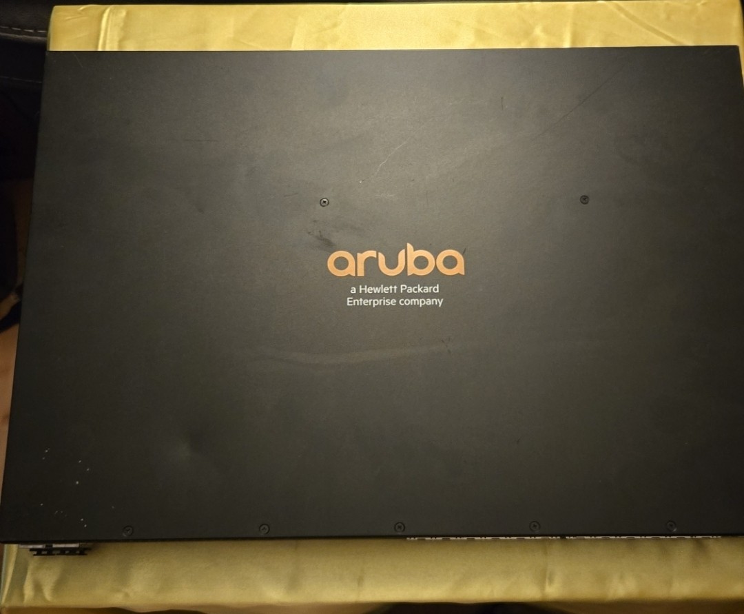 HPE Aruba 2540 JL356A 24-Port Gigabit PoE+ Managed Switch 4x SFP+ TESTED