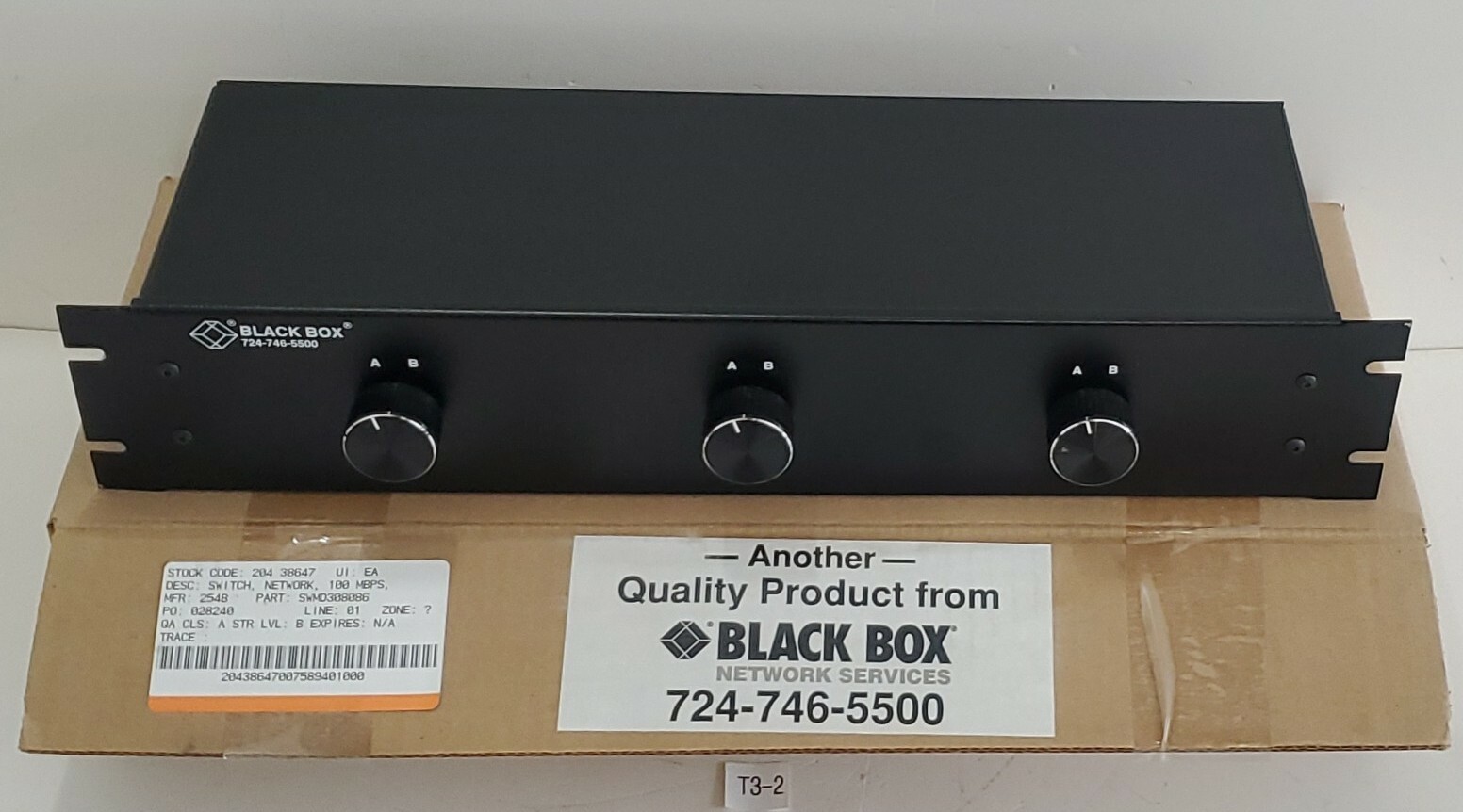 *NEW* Black Box 724-746-5500 Server Switch User Station SWMD308086 + Warranty 