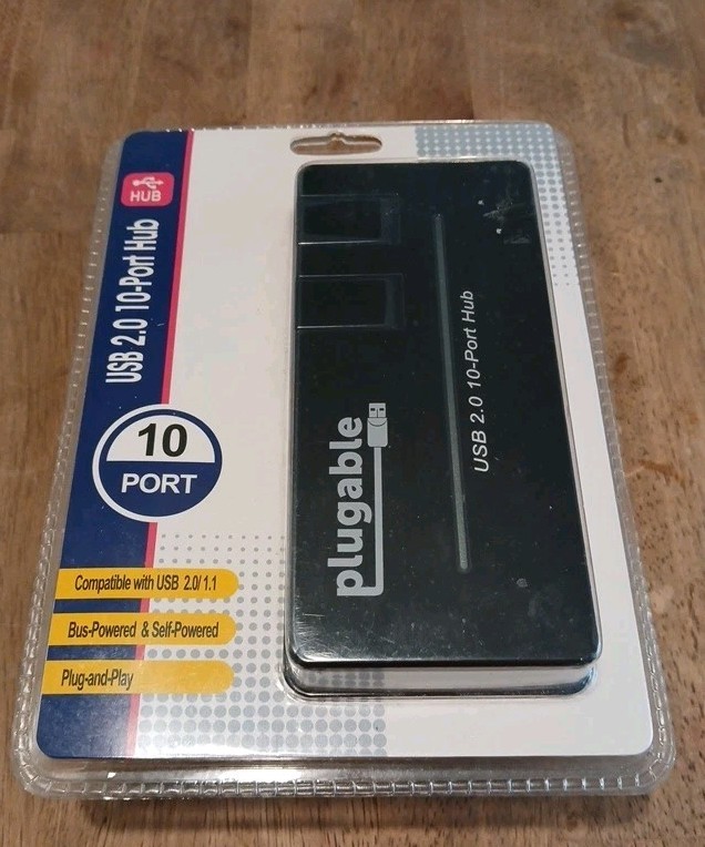 Plugable USB 2.0 / 10 Port Hub With Power Adapter NEW FACTORY SEALED