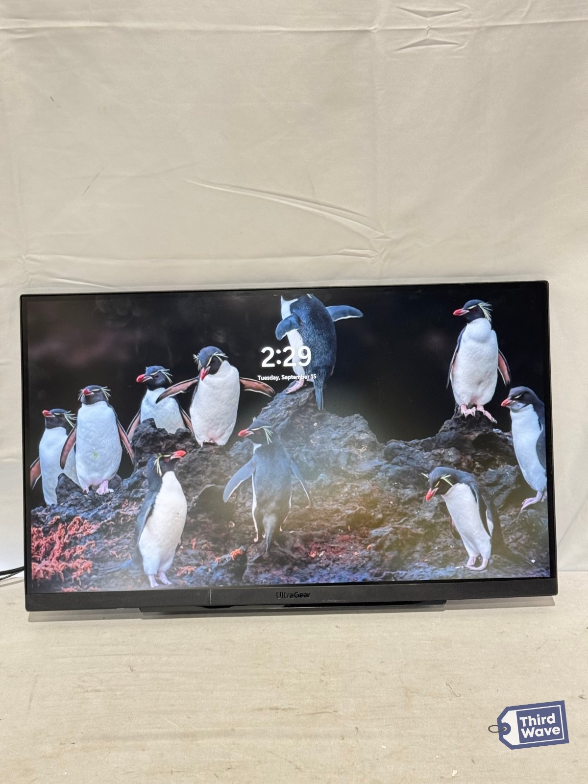 LG UltraGear 27GS75Q-B 27in QHD Gaming Monitor 180Hz 1ms IPS G-SYNC Black