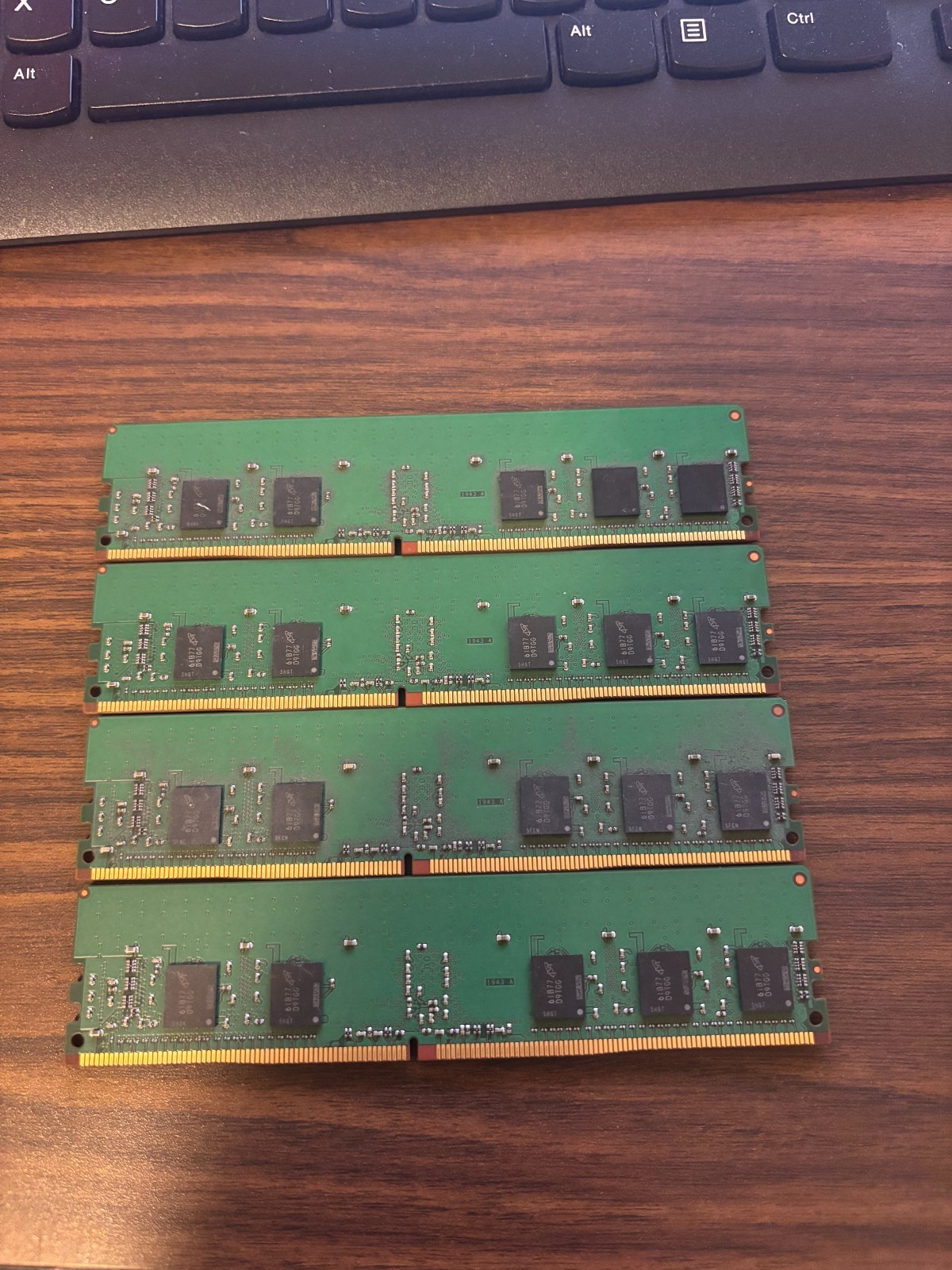 4gb 1rx8 pc4-2400-rd1-11 Micron