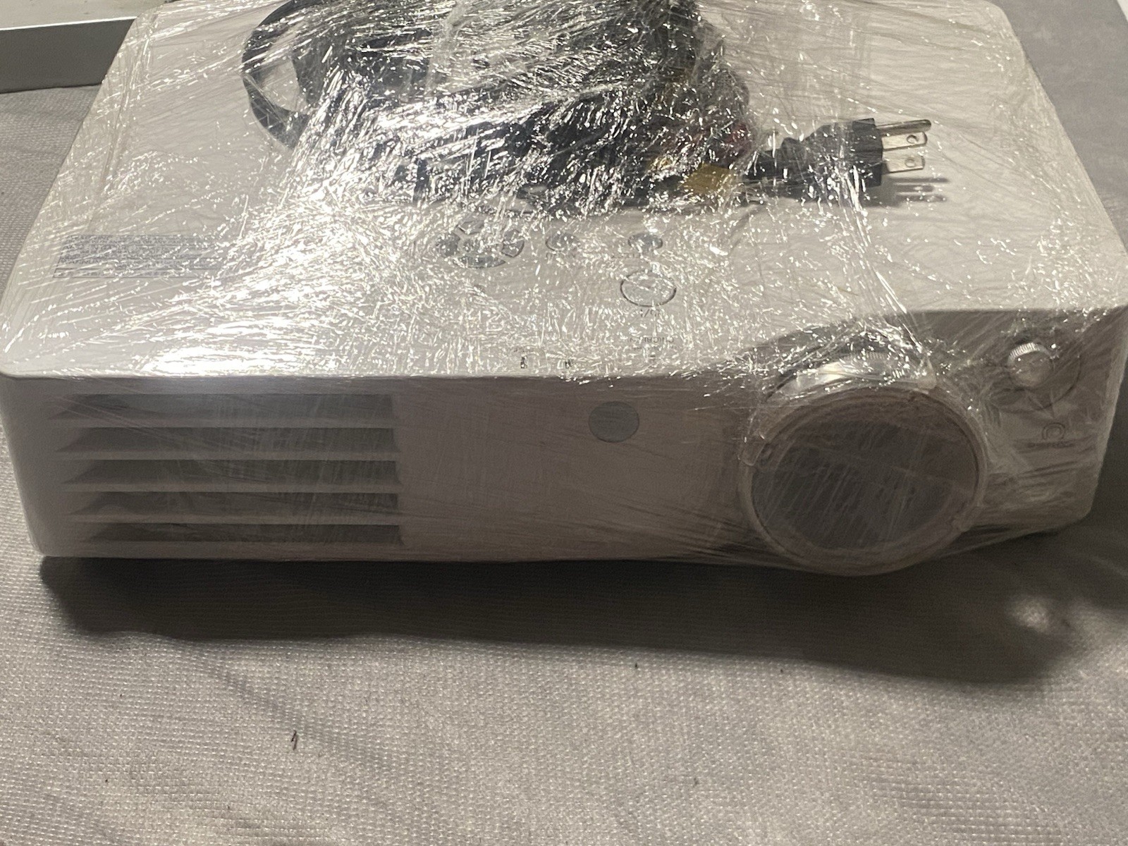 Panasonic PT-AX200U LCD Projector 720p 2000 Lumens 6000:1 HDMI 16:9 White
