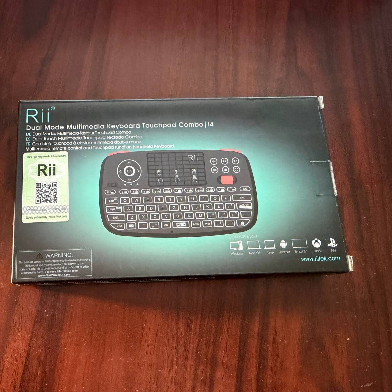 Rii i4 Dual Mode Multimedia Keyboard Touchpad Combo - Brand New