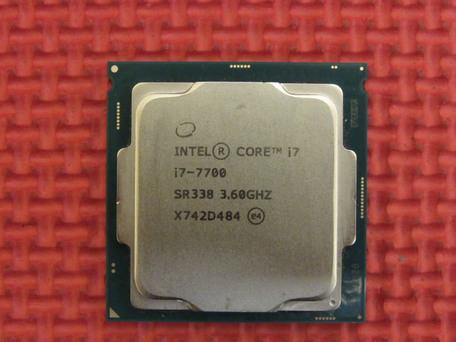 Intel SR338 Core i7-7700 3.60GHz 8M Socket 1151 Quad-Core CPU Processor LGA1151