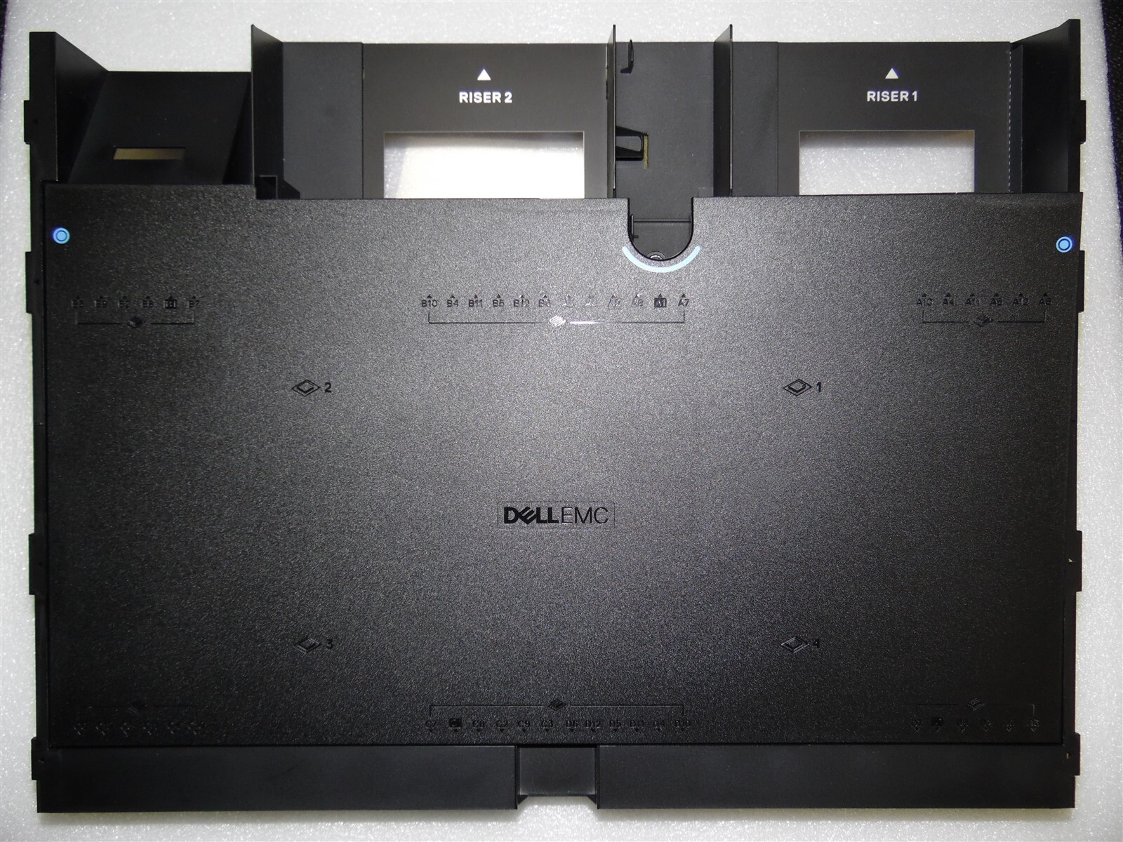DELL EMC POWEREDGE SERVER R840 MEMORY CPU COOLING BAFFLE SHROUD GPU D6FH5 11MRR