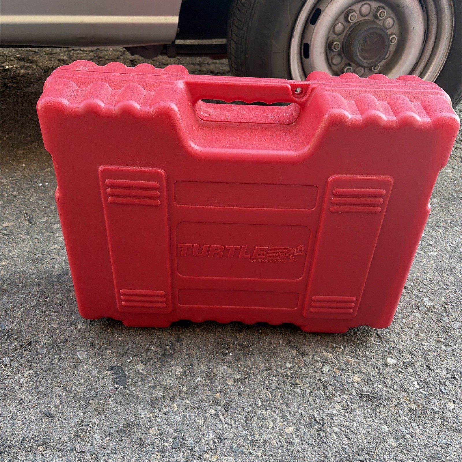TURTLE Rugged Transport Case with Adam Equipment Scale TBB 2610S 