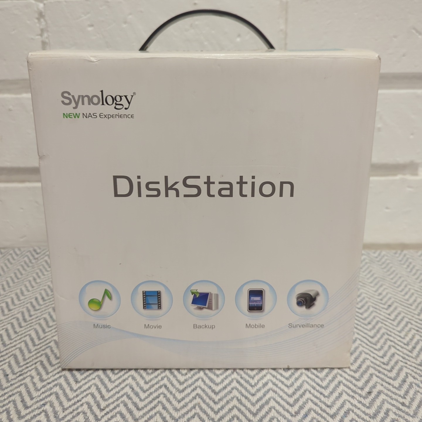 Synology DiskStation DS411 Slim 4-Bay Black Compact NAS Server Diskless