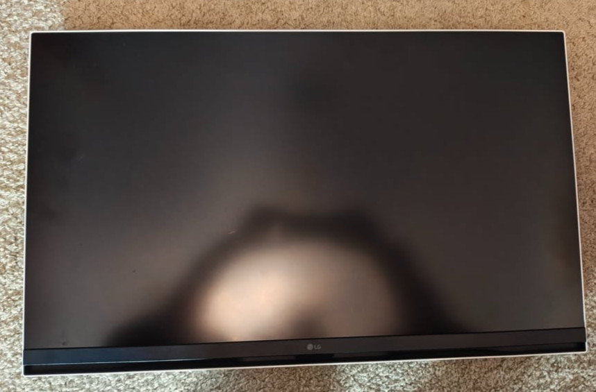 LG SQ780S-W 31.5" 4K Smart Monitor with webOS and Ergo Stand