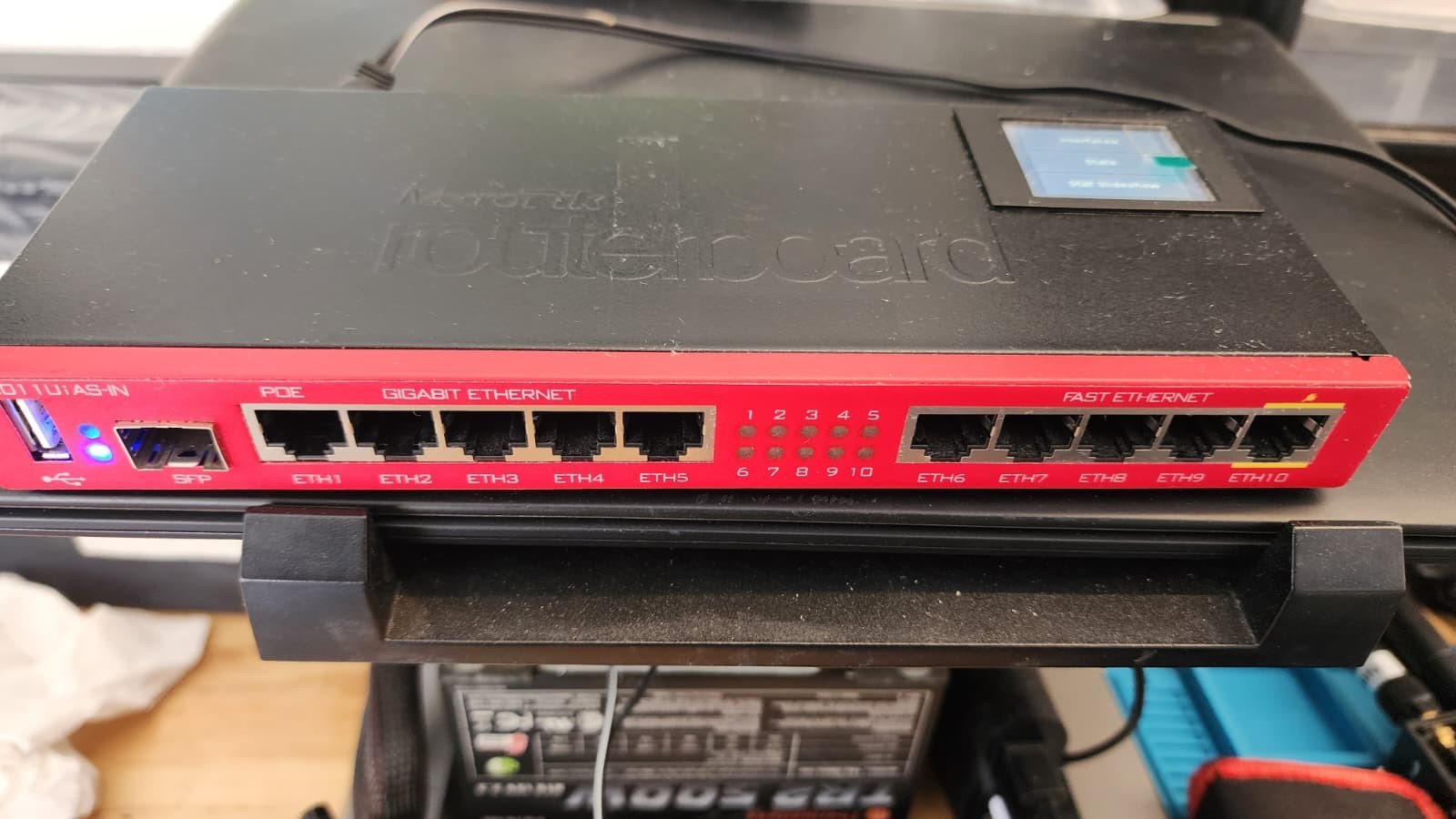 MikroTik Router Board RB2011UiAS-IN w/ Touch screen LCD