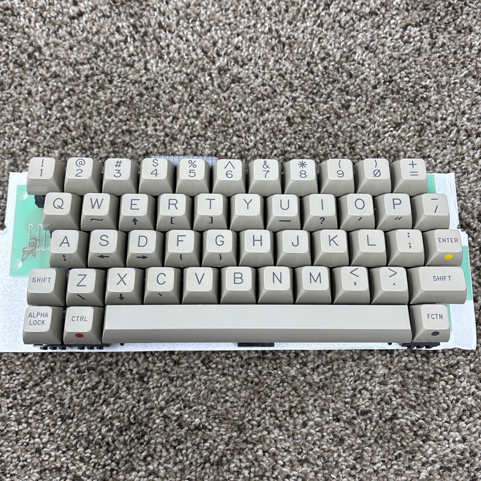Ti-99/4a Keyboard Replacement Machanical HI-TEK 373-70229B OEM NOS NEW