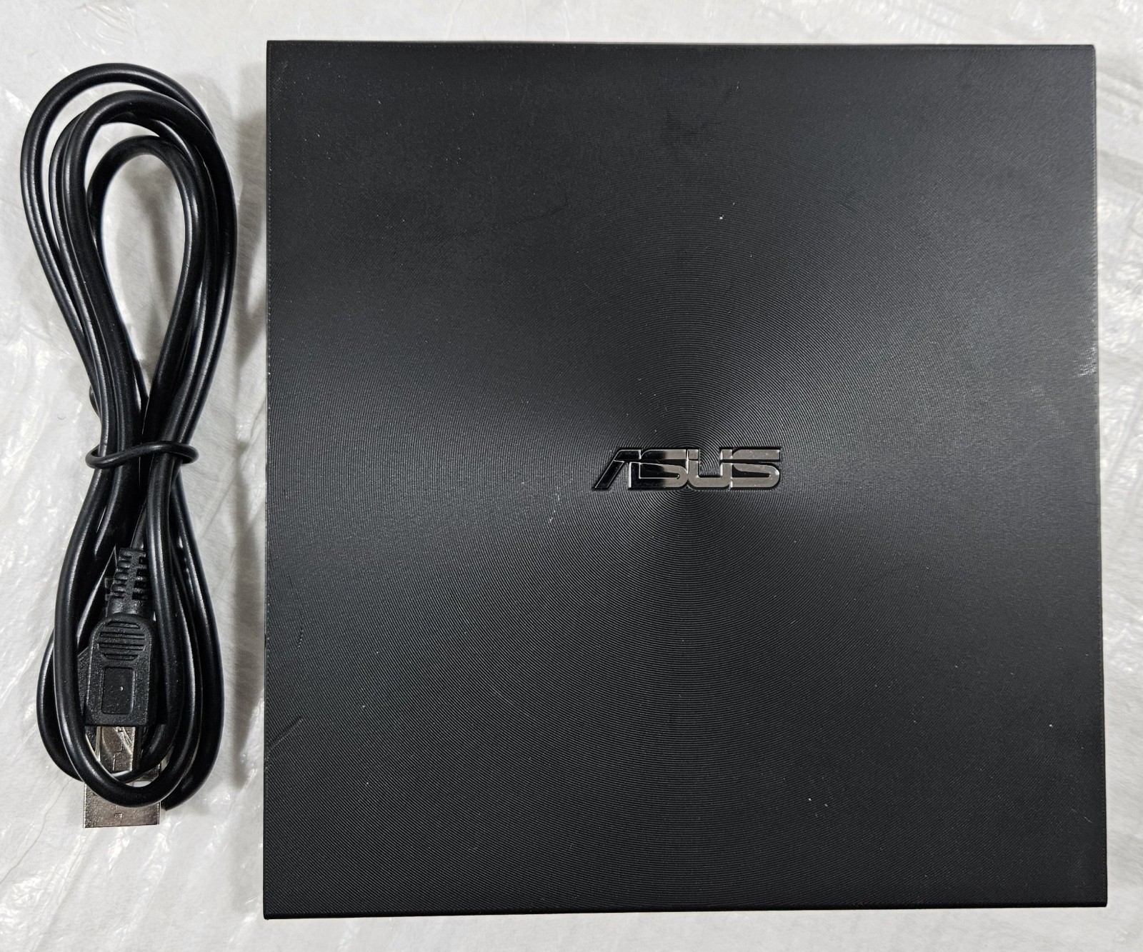 ASUS ZenDrive SDRW-08U9M-U External Ultra-Slim DVD+/-RW Writer  w/Cable (Black)