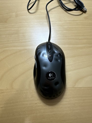 Logitech MX518 Optical Gaming Mouse read description