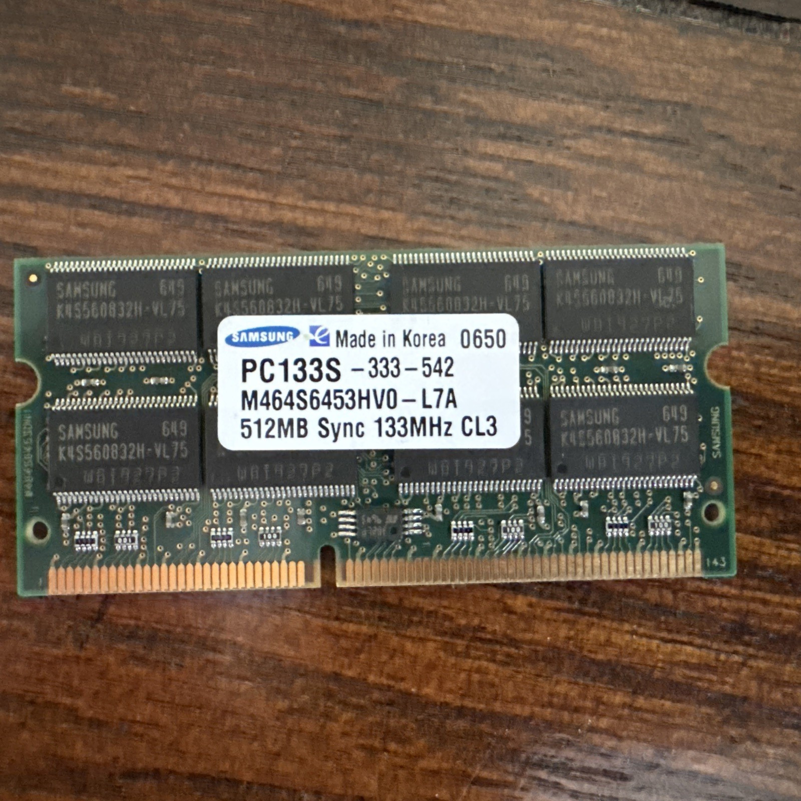 Samsung 512 MB SD SO-DIMM PC133S-333 133 MHz CL3 Memory RAM M464S6453HV0-L7A