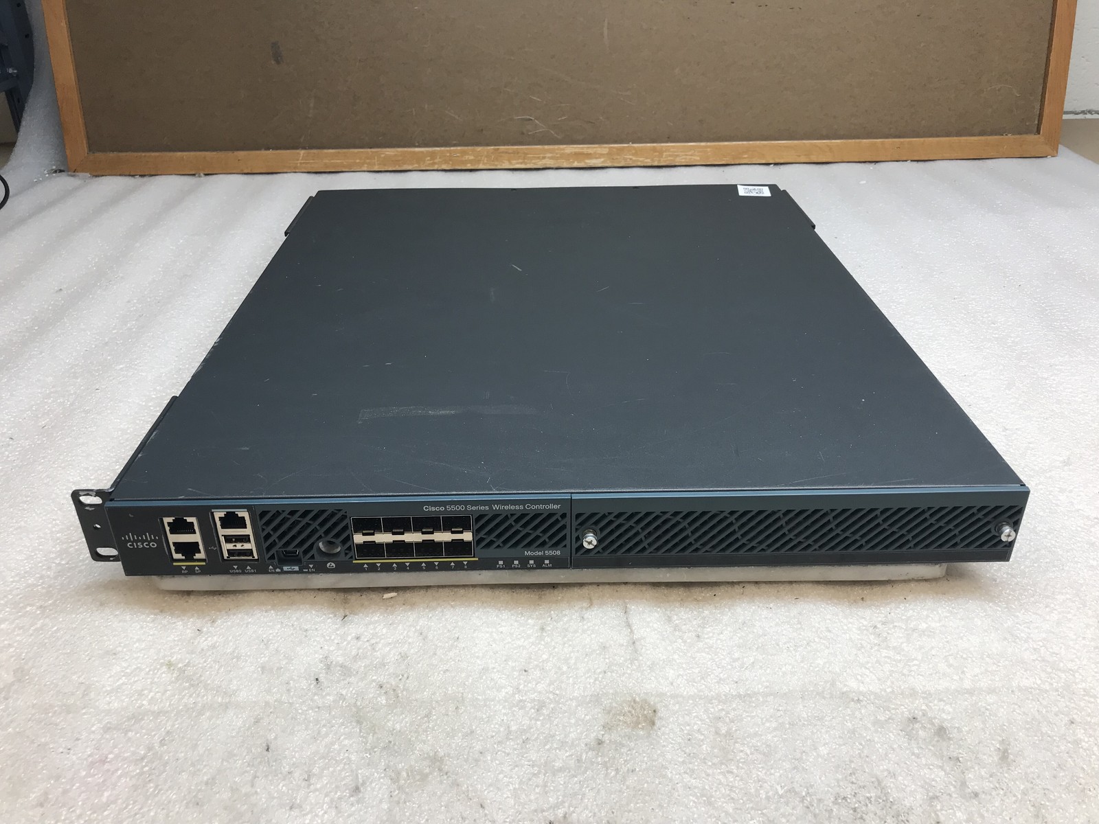 CISCO 5500 SERIES WIRELESS CONTROLLER Model 5508 AIR-CT5508-K9