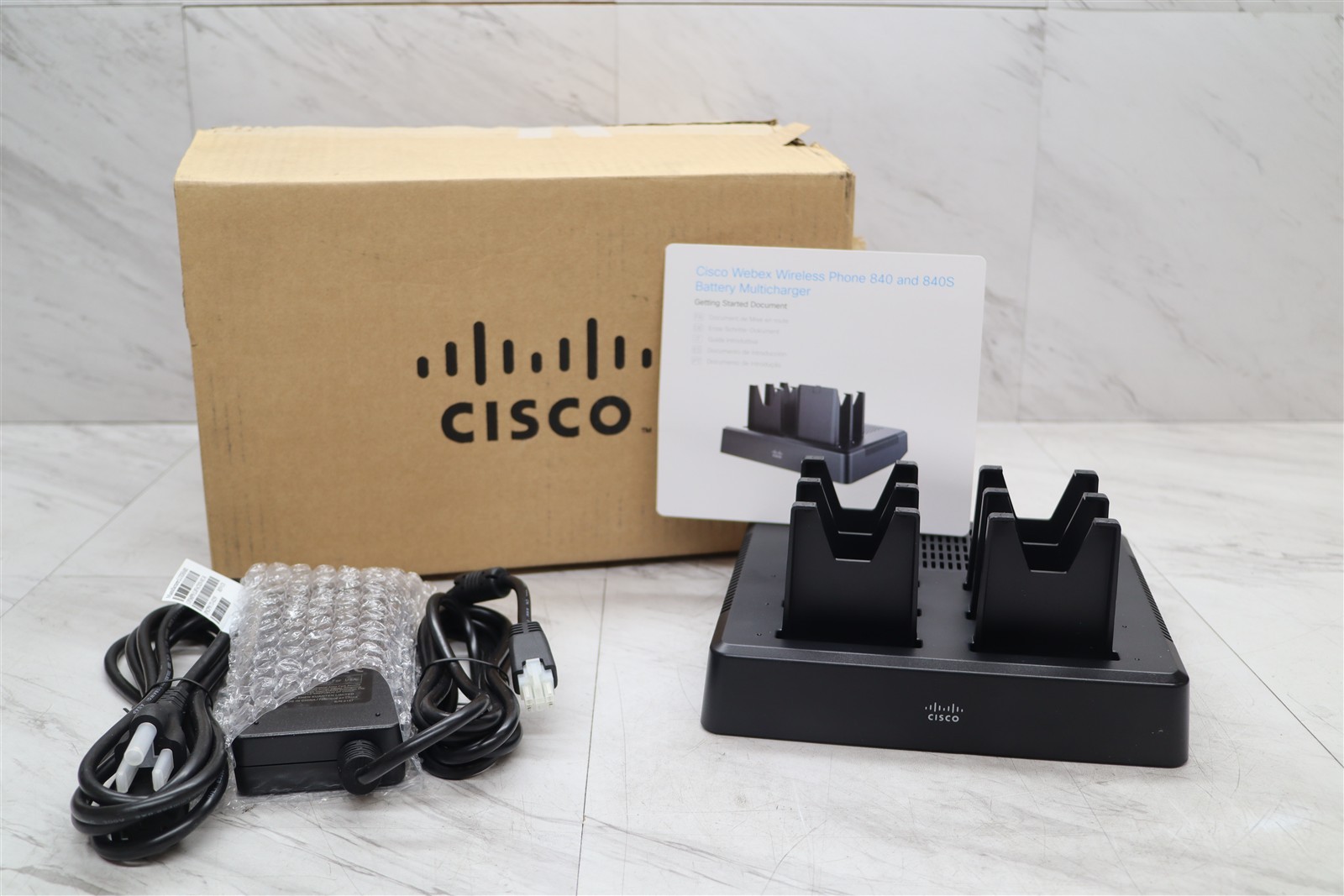 NEW Cisco CP-840-PH-MCHR Multi-Charger Wireless Phone Dock Webex PSU w/ Adapter