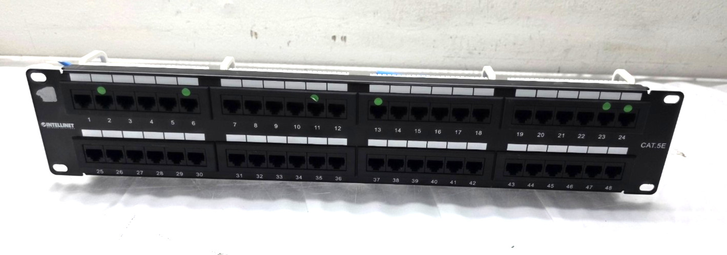 INTELLINET NETWORK SOLUTIONS Cat5e Patch Panel Wired 48-Ports  P51