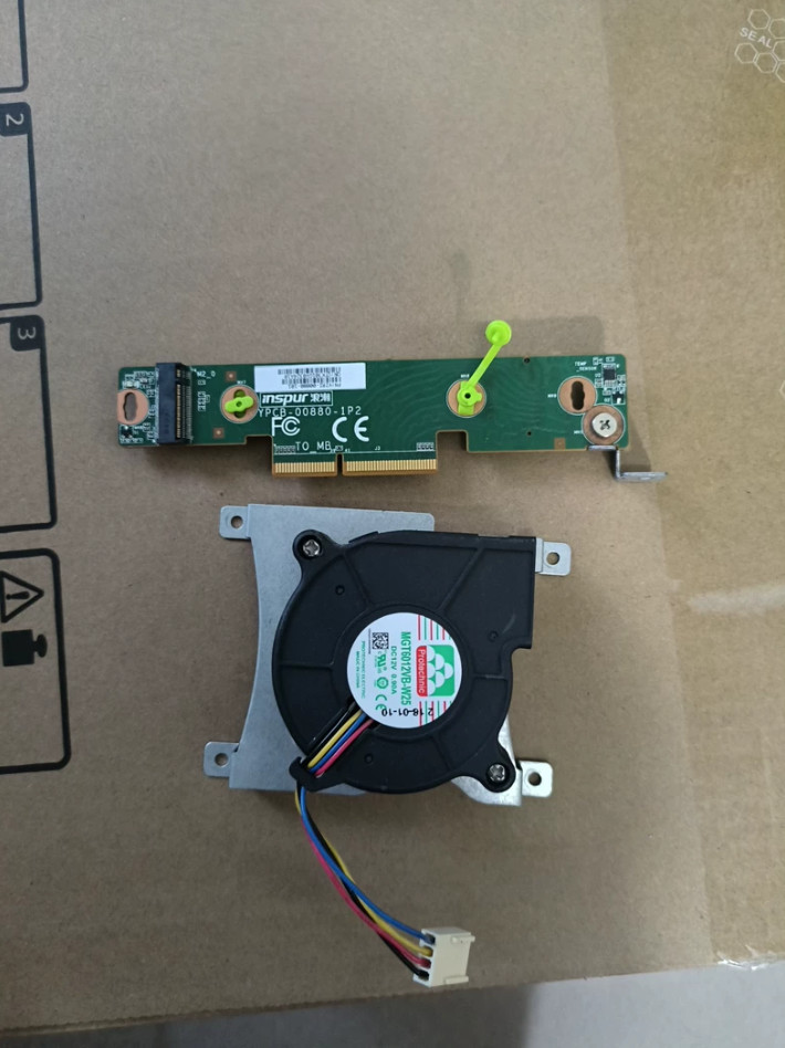Inspur M.2 Ssd Expansion Card Adapter YZRI-00880-101 YPCB-00880-1P2 w/heatsink