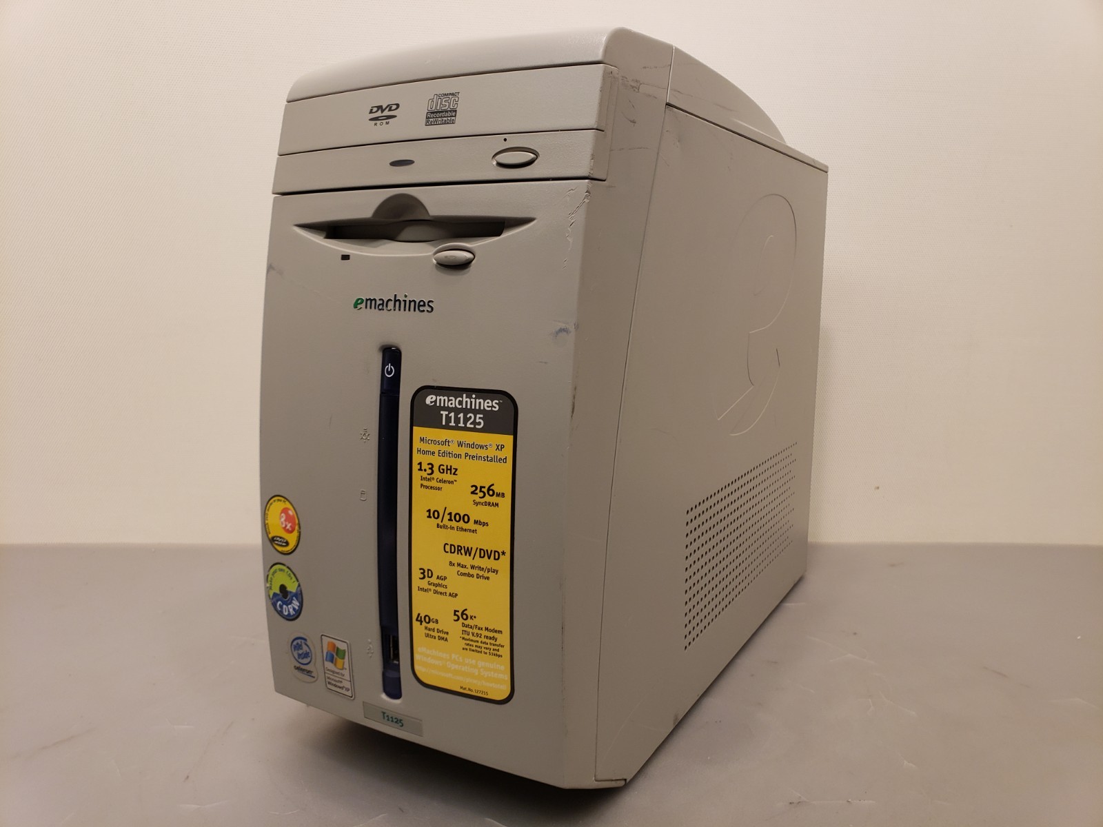 Vintage eMachines T1125 Celeron 1.3GHz 128MB 40GB WinXP PC Tower *No Side Cover