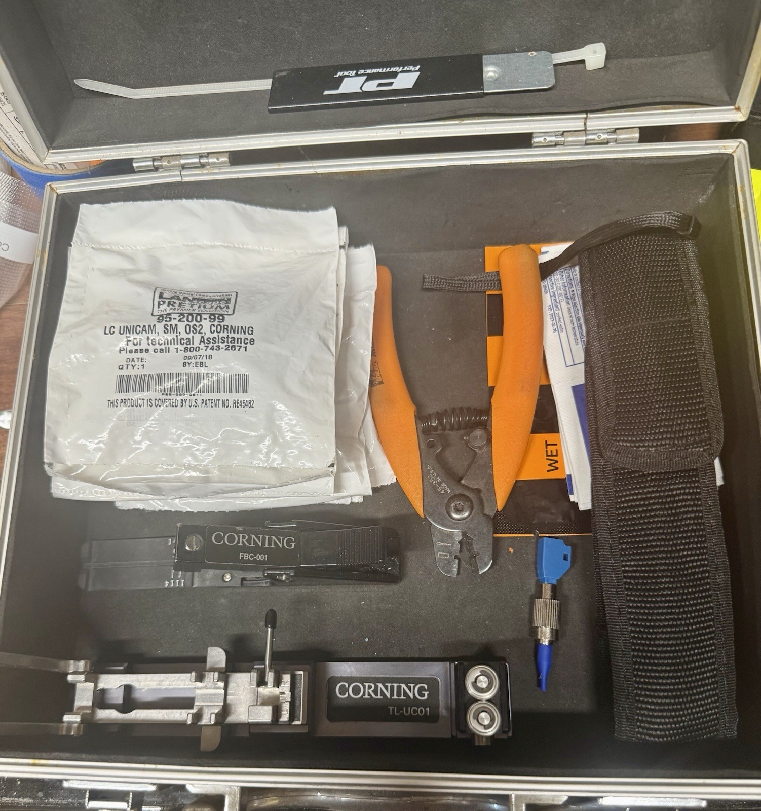 Corning -UNICAM- Termination Kit TL-UC01 FBC-001 3201007-01 Crimp Tool Lot