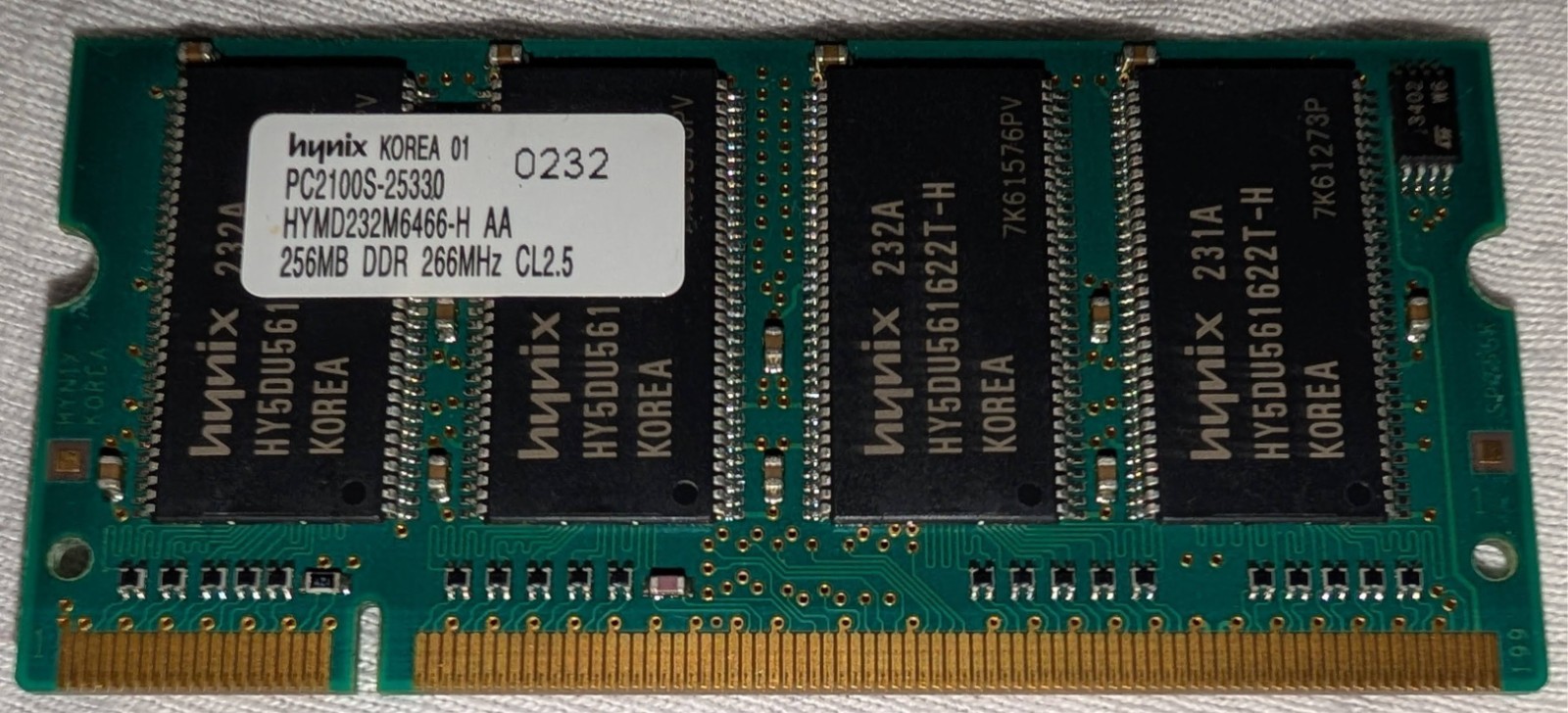 Hynix 256MB SO-DIMM 266MHz CL2.5 DDR Laptop Memory PC2100S-25330 HYMD232M6466-H