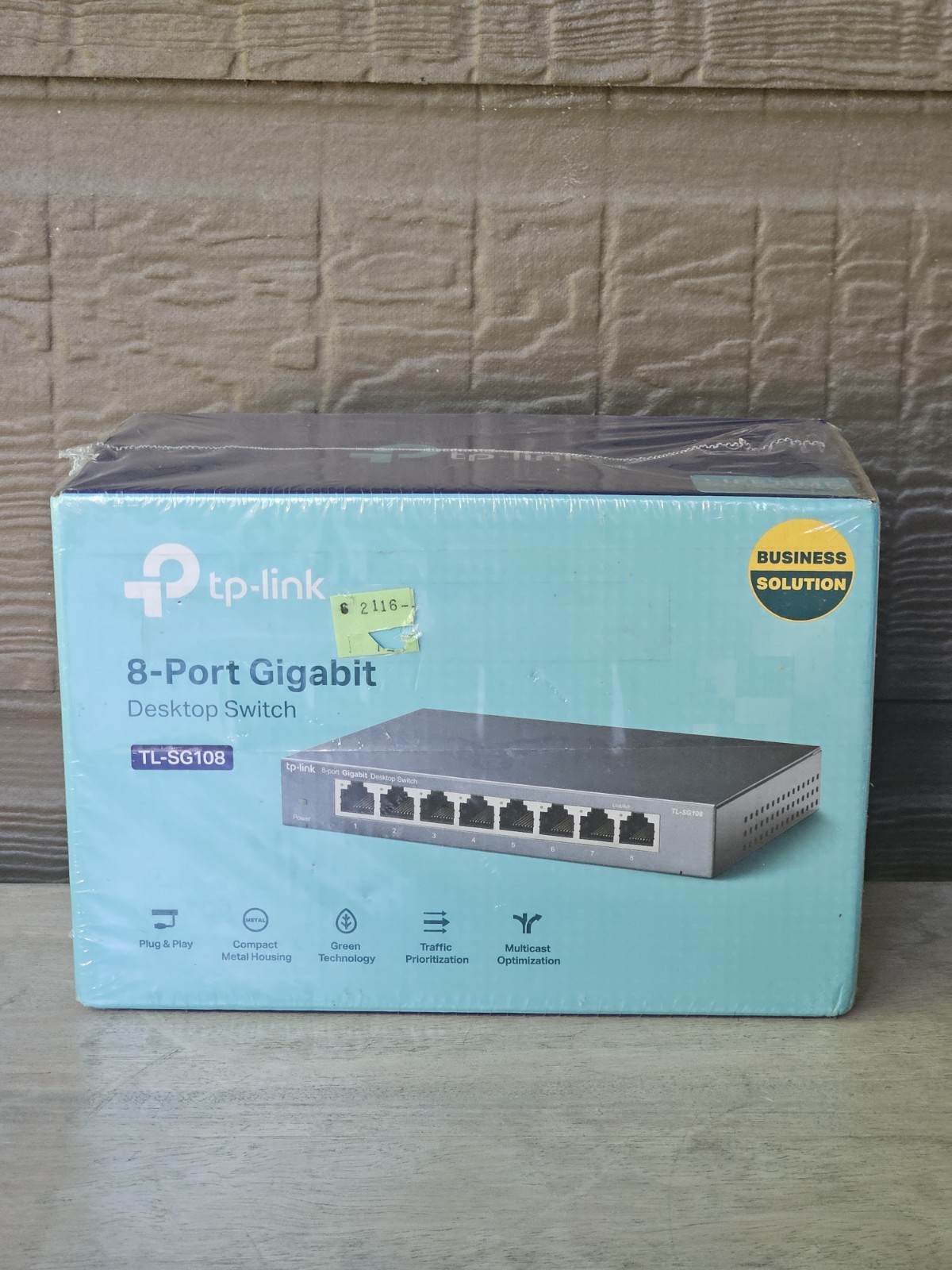 TP-Link 8-port Gigabit Desktop Switch TL-SG108 Factory Sealed New