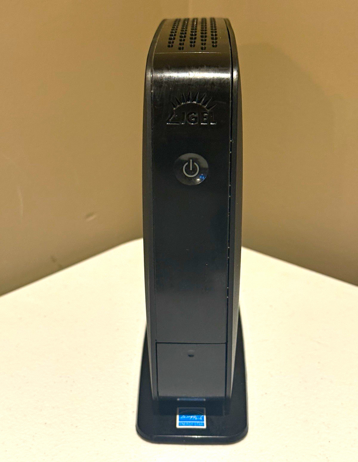 IGEL UD2-LX  Thin Client DVI USB 2.0 Wired Ethernet RJ-45
