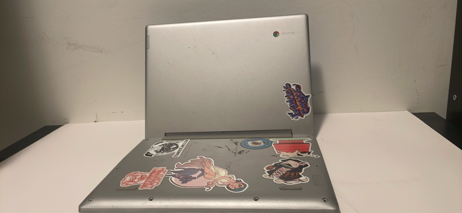 Lenovo 81HY000DUS Chromebook  C330 11.6" 64GB 4GB RAM MediaTek 8173C Notebook