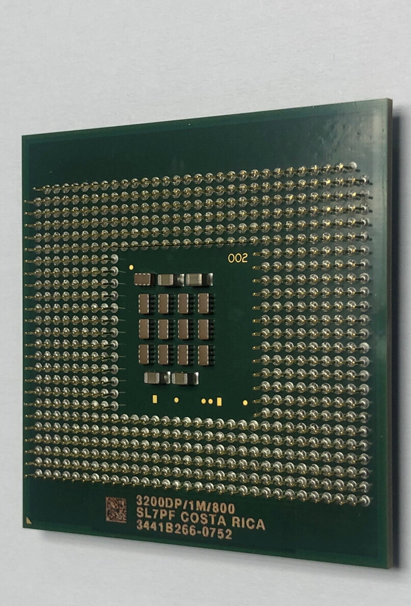 INTEL XEON  SL7PF 3.2GHz Processor Socket 604 CPU T(12)