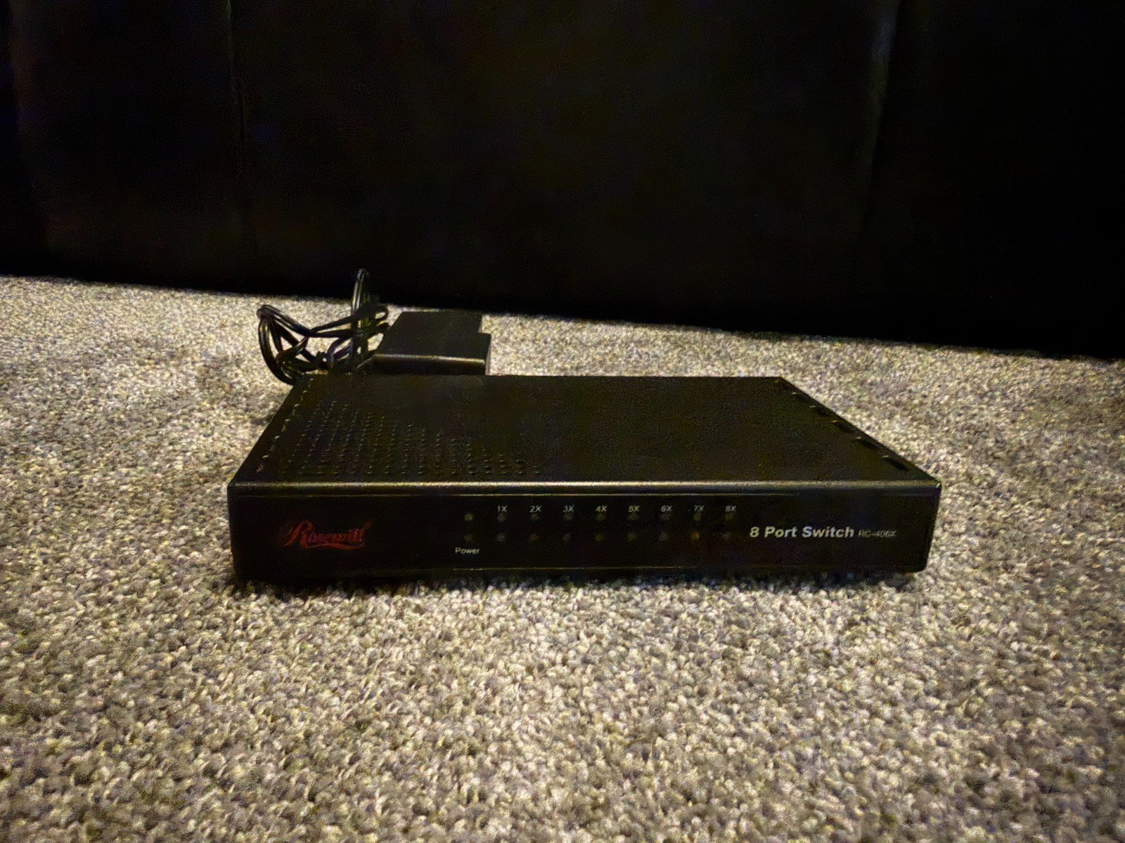 Used ROSEWILL RC-406X 8-Port Ethernet Switch With Power Supply