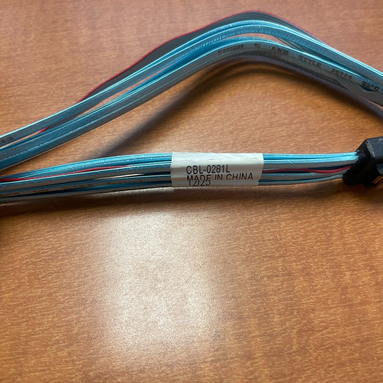 Supermicro CBL-0281L 75cm IPASS to IPASS Backplane Cable