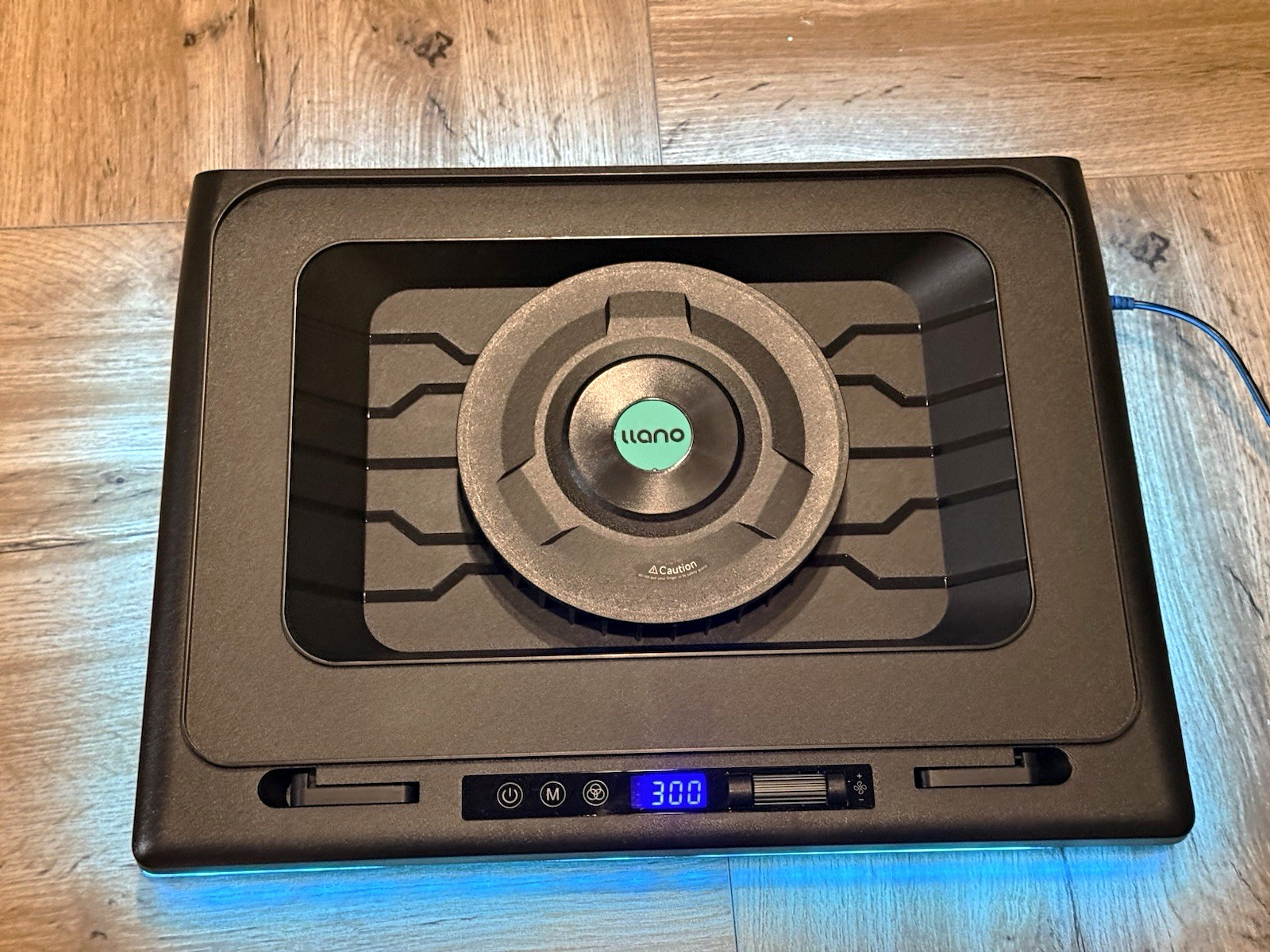 llano V12 Laptop Cooling Pad- *FOAM PIECE MISSING*, 1 Fan, RGB, 15.6in Black,
