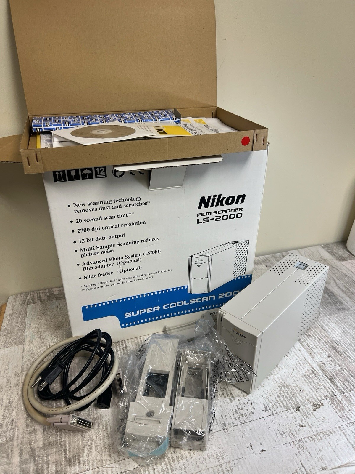 Nikon Super CoolScan Slide Scanner LS-2000 - Tested Open Box See Pictures