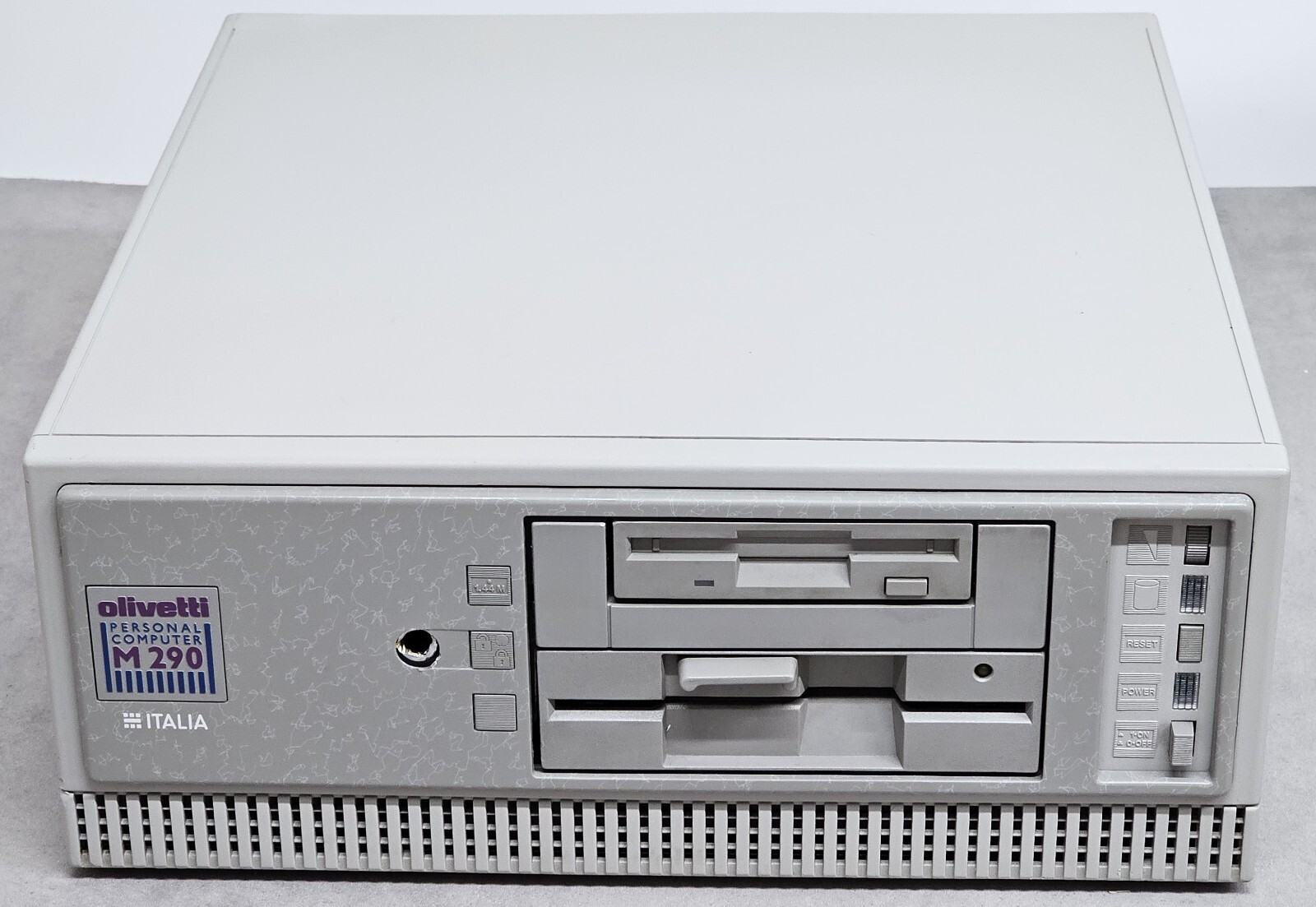 Olivetti M290 Personal Computer Italy